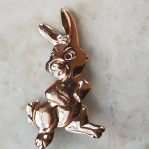 Vintage  Bunny Copper tone Brooch 2 Inch